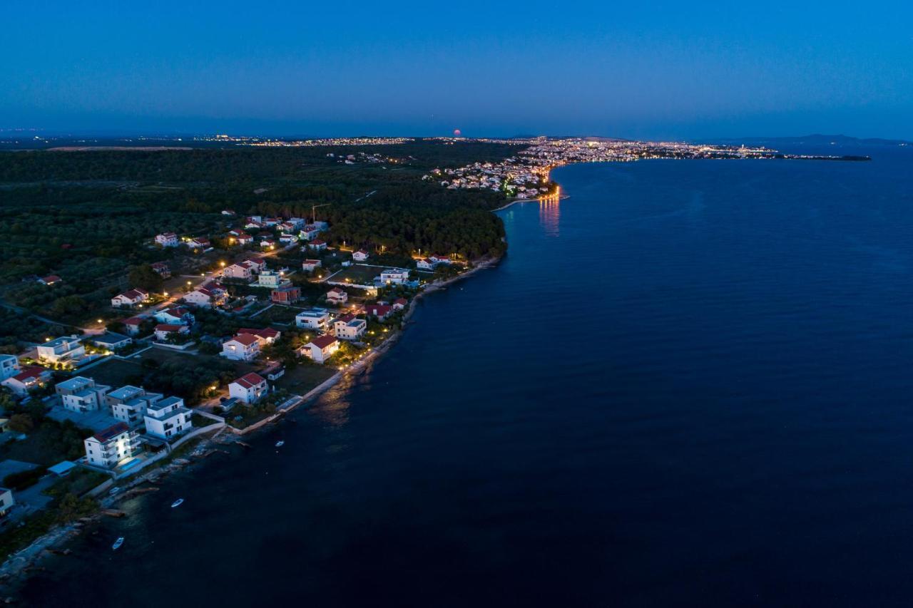 Family Friendly Seaside Apartments Kozino, Zadar - 5756 ペトルチャネ エクステリア 写真
