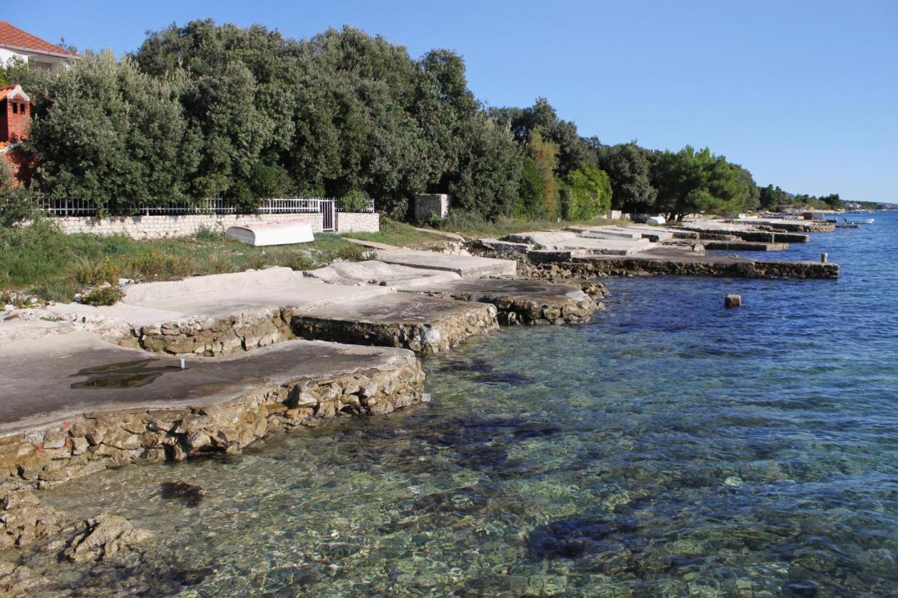 Family Friendly Seaside Apartments Kozino, Zadar - 5756 ペトルチャネ エクステリア 写真