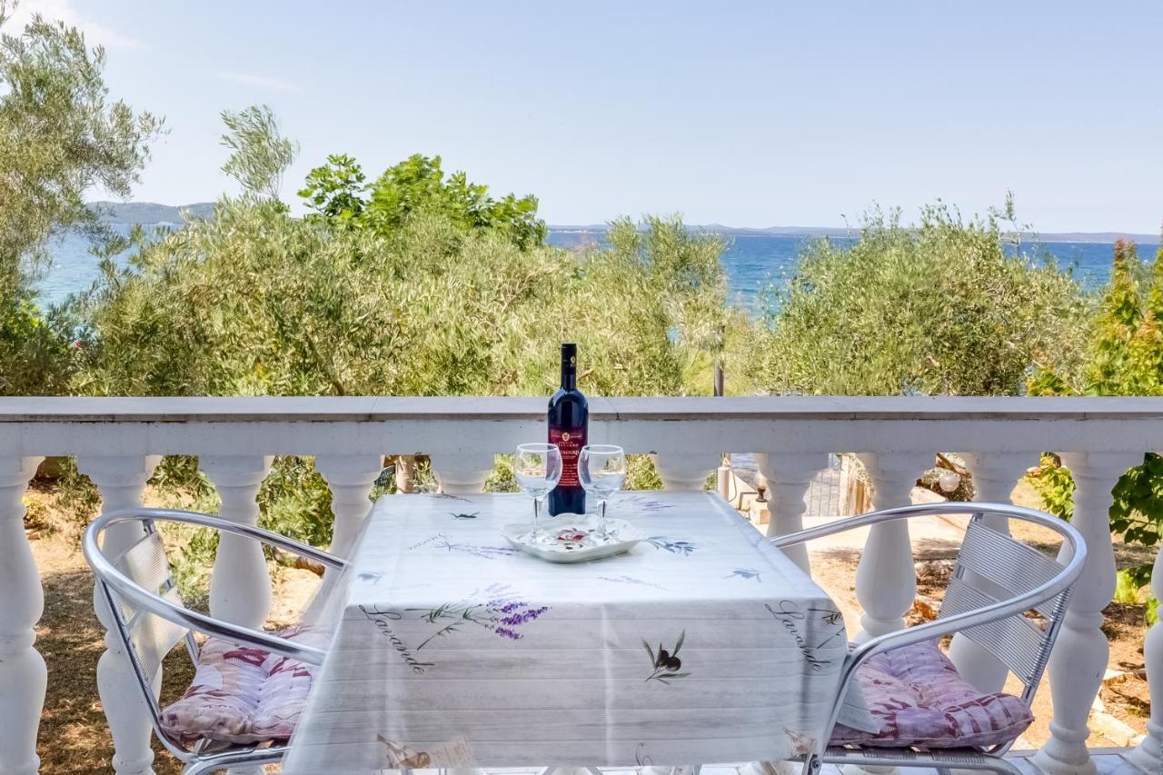 Family Friendly Seaside Apartments Kozino, Zadar - 5756 ペトルチャネ エクステリア 写真